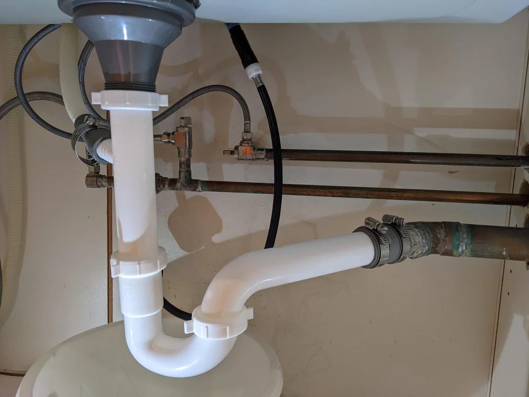 Incorrect Pipe Connections and Fittings