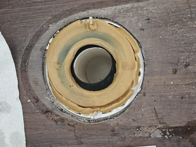 Wax ring vs. flange damage the simplest way to tell